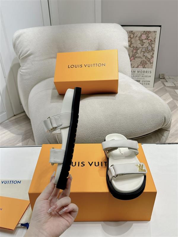 20251128184535473 200